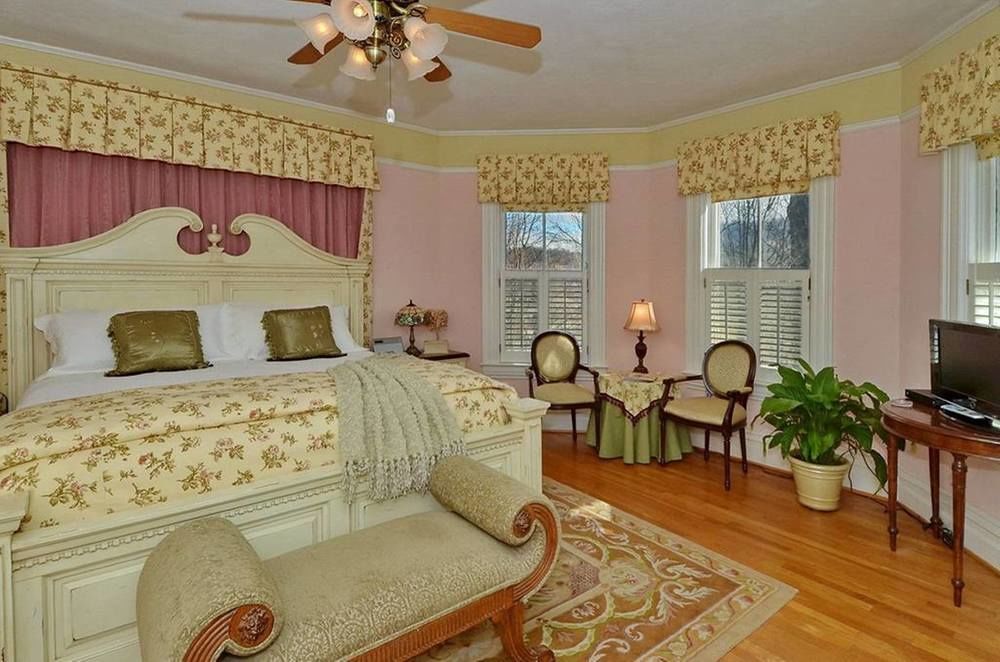 Oak Hill On Love Lane Bed And Breakfast Inn Waynesville Buitenkant foto