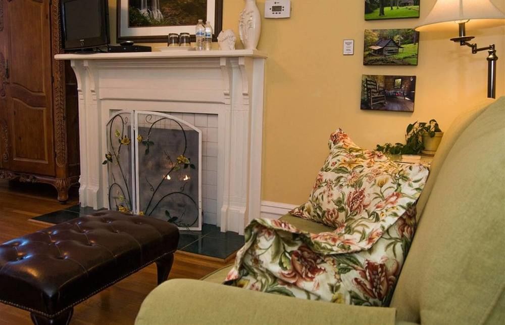 Oak Hill On Love Lane Bed And Breakfast Inn Waynesville Buitenkant foto