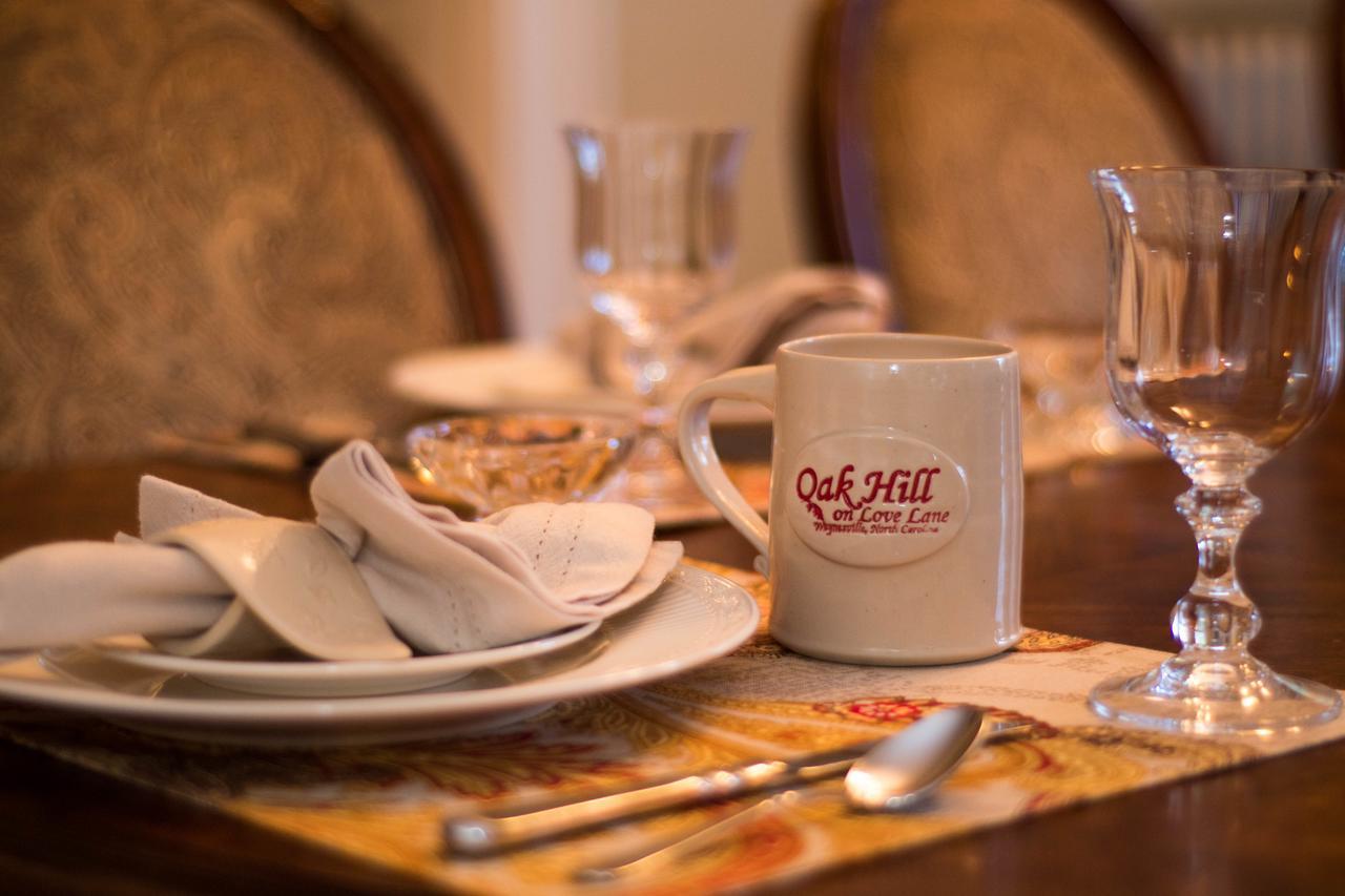 Oak Hill On Love Lane Bed And Breakfast Inn Waynesville Buitenkant foto