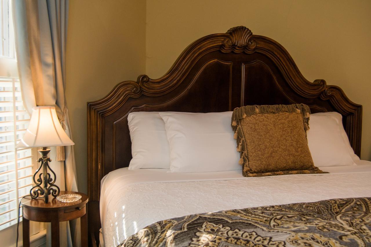 Oak Hill On Love Lane Bed And Breakfast Inn Waynesville Buitenkant foto