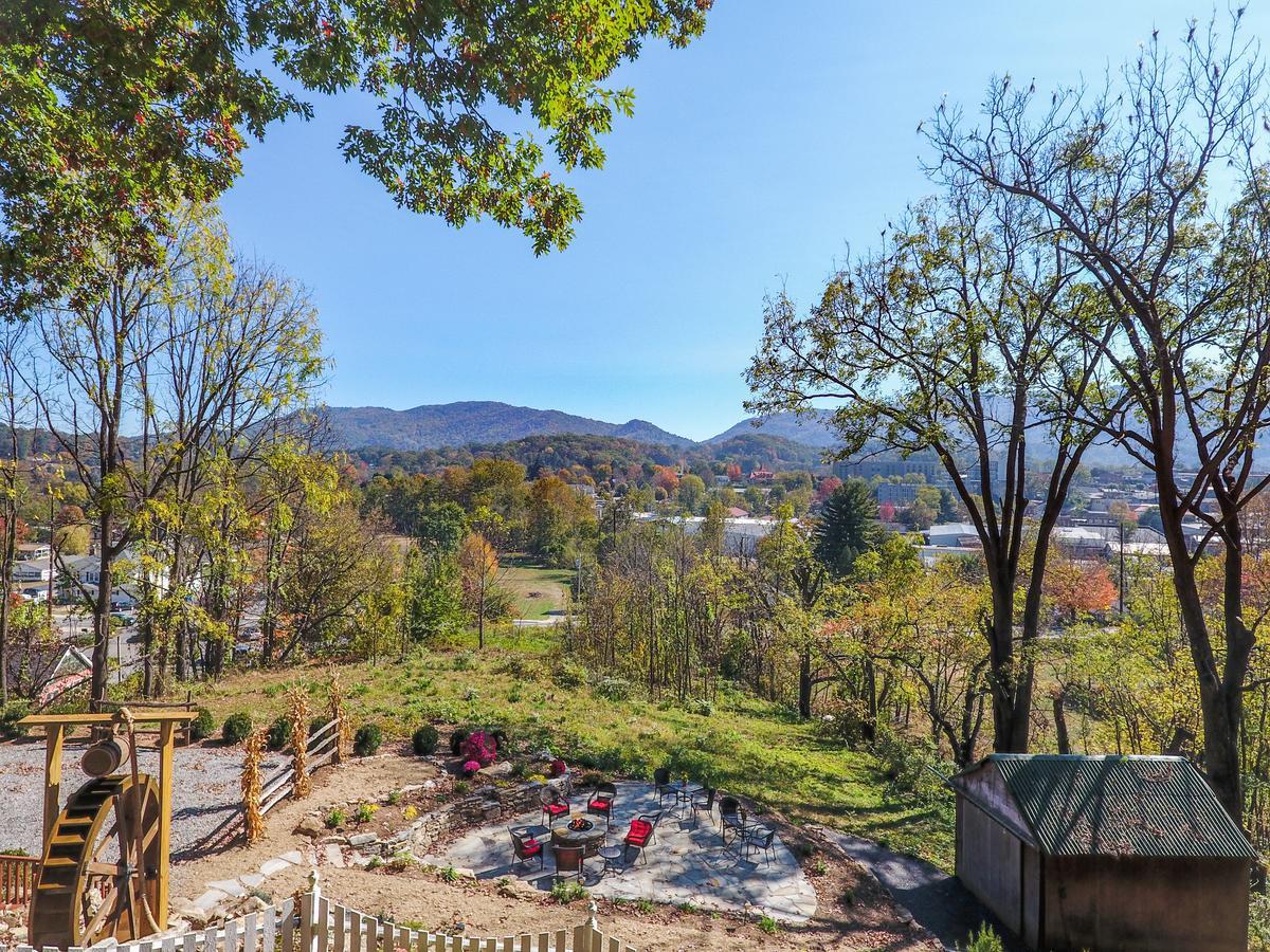 Oak Hill On Love Lane Bed And Breakfast Inn Waynesville Buitenkant foto