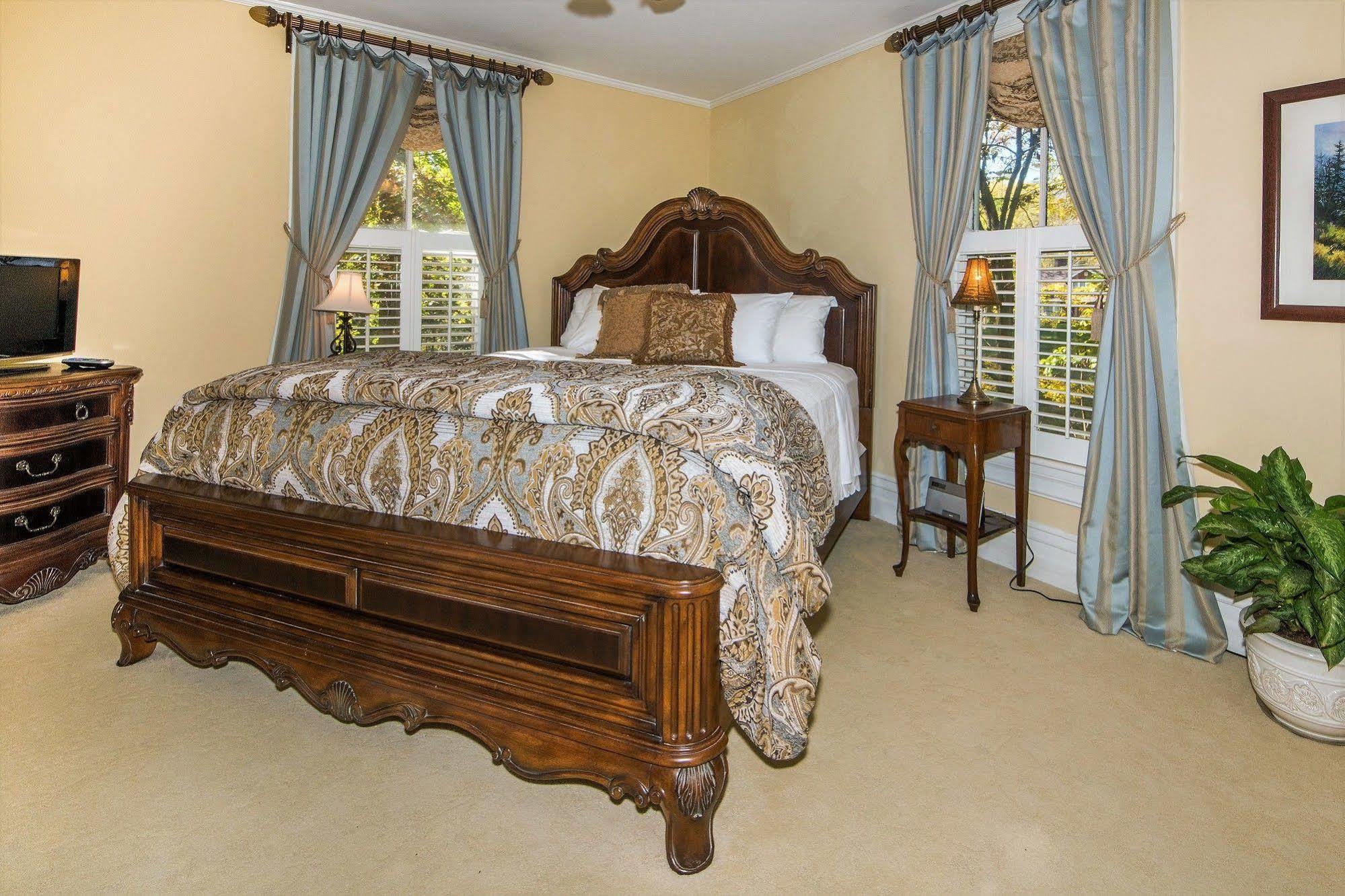 Oak Hill On Love Lane Bed And Breakfast Inn Waynesville Buitenkant foto
