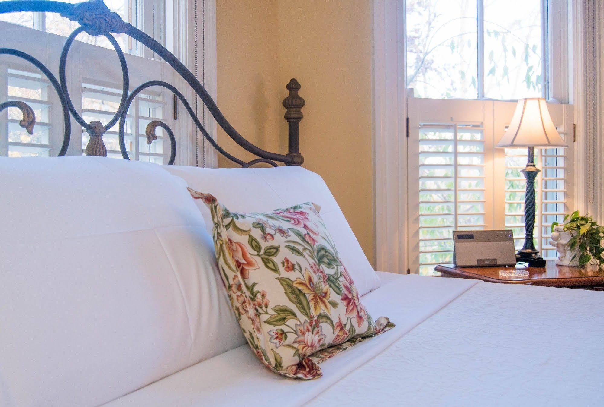 Oak Hill On Love Lane Bed And Breakfast Inn Waynesville Buitenkant foto