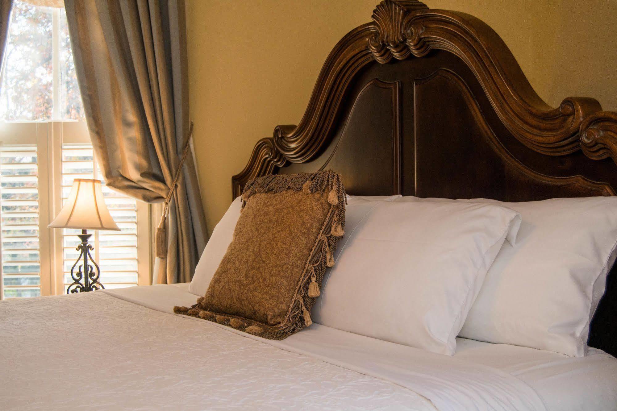 Oak Hill On Love Lane Bed And Breakfast Inn Waynesville Buitenkant foto